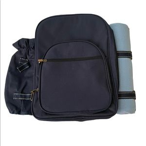 HSN Red Envelope Picnic Cooler Backpack Original $130 BRAND NEW!! Navy Blue